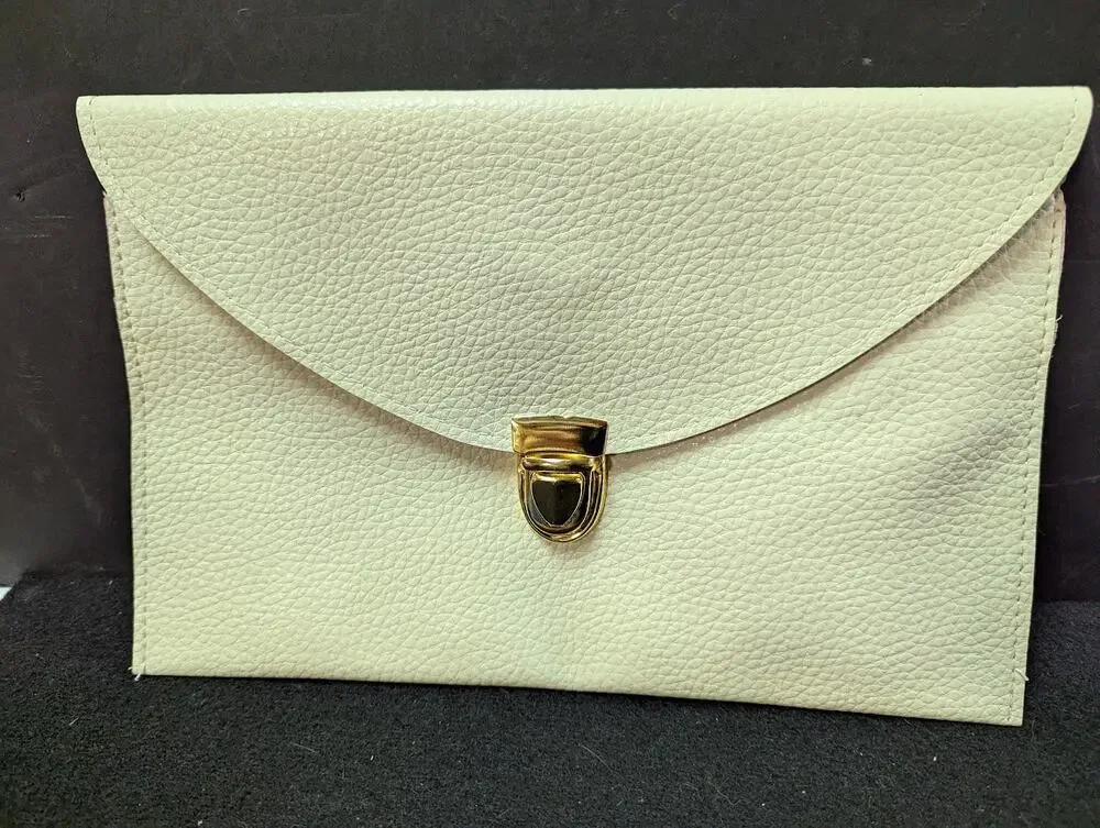 Vegan Pebbled Leather Conververtible Clutch Purse Shoulder Bag gold chain clasp